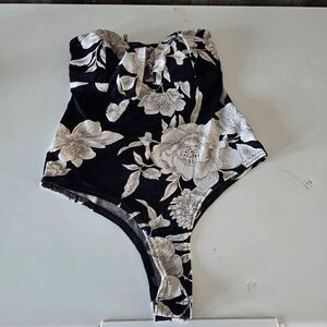 5/$25 Chocolate Navy Floral Strapless Bodysuit NWT